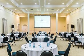 San Raphael Country Hotel