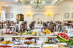 San Raphael Country Hotel