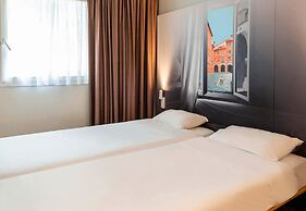B&B HOTEL Montauban