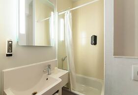 B&B HOTEL Creil Chantilly