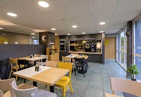 B&B HOTEL Creil Chantilly