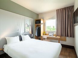 B&B HOTEL Creil Chantilly