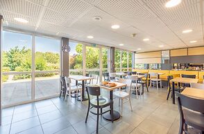 B&B HOTEL Creil Chantilly