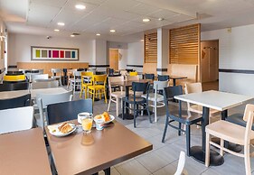 B&B HOTEL Lyon Grand Stade Meyzieu