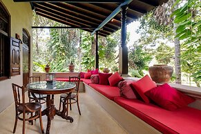 Apa Villa Illuketia