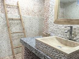 The Princess Of Mentigi Bay