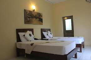 Grand 7 Hotel - Thalawathugoda