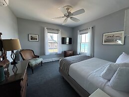 The National Hotel
