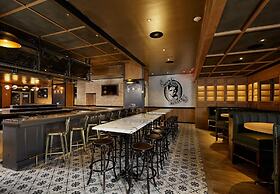 Renaissance New York Midtown Hotel