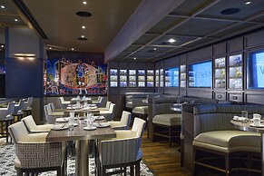 Renaissance New York Midtown Hotel