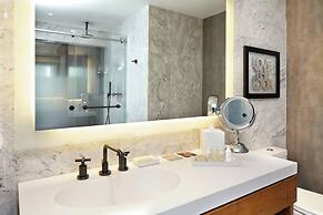 Renaissance New York Midtown Hotel