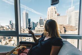 Renaissance New York Midtown Hotel