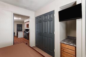 Eagle's Den Suites Big Spring a Travelodge by Wyndham