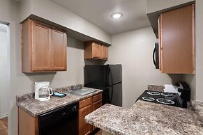 Eagle's Den Suites Big Spring a Travelodge by Wyndham