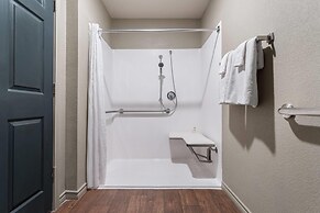 Eagle's Den Suites Big Spring a Travelodge by Wyndham