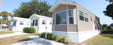 Road Runner Travel Resort - Caravan Park