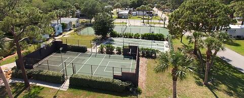 Road Runner Travel Resort - Caravan Park