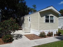 Road Runner Travel Resort - Caravan Park