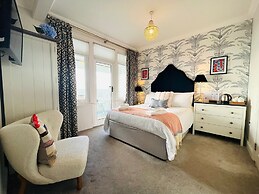 The Beaches Guest House