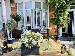 The Beaches Guest House