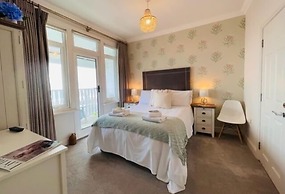 The Beaches Guest House