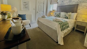 The Beaches Guest House