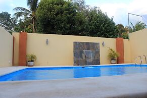 Terracota Corner Room