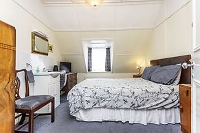 The Ravensbourne Hotel