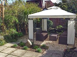 The Ravensbourne Hotel