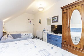 The Ravensbourne Hotel