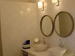 Villa Ambrosia