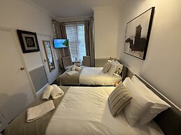 Central Hotel