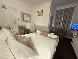 Central Hotel