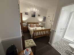 Central Hotel