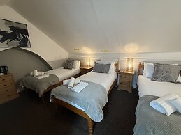 Central Hotel