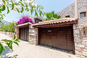 Luna Begonvil Tas Evler