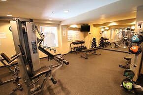 Waterscapes Resort by DKRA