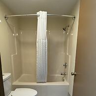 Scottish Inns & Suites Eau Claire