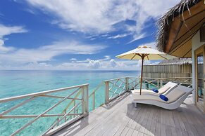 Angaga Island Resort & Spa