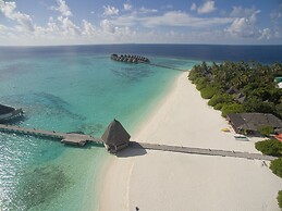 Angaga Island Resort & Spa