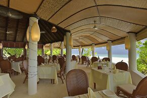 Angaga Island Resort & Spa