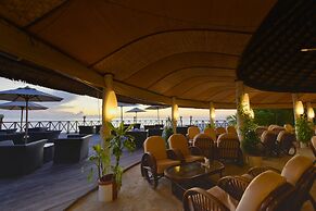 Angaga Island Resort & Spa