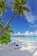 Angaga Island Resort & Spa