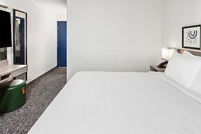 Spark by Hilton Rochester South