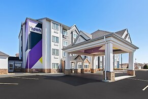 Spark by Hilton Rochester South