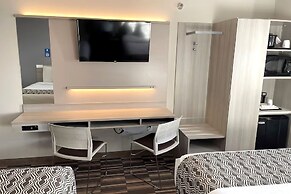 Spark by Hilton Rochester South