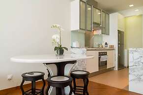 Home Suites by Marina