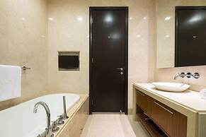 Home Suites by Marina