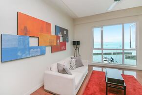 Home Suites by Marina