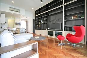 Home Suites by Marina